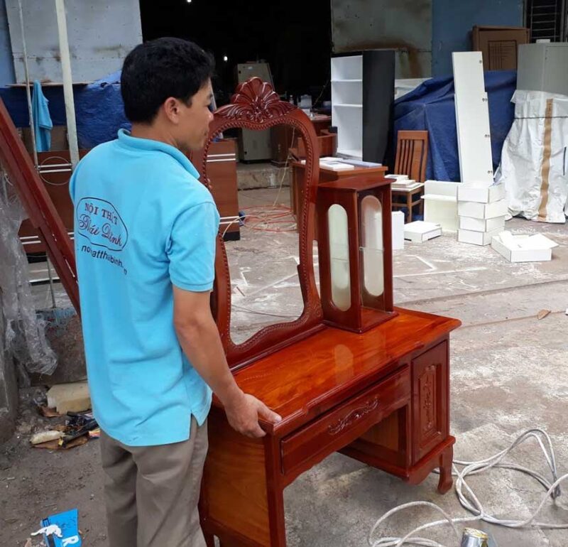 ban trang diem 9255 01