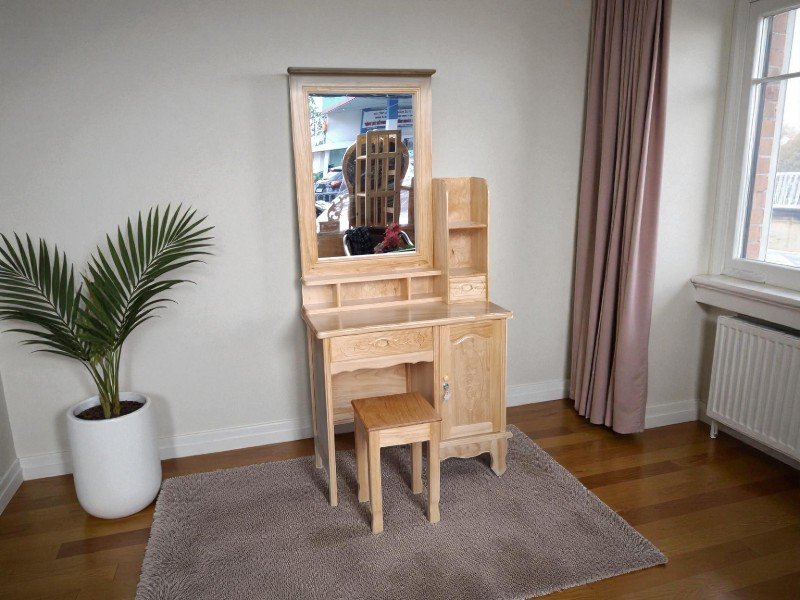 Bàn trang điểm hiện đại