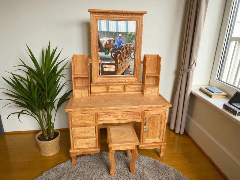 Bàn trang điểm cao cấp