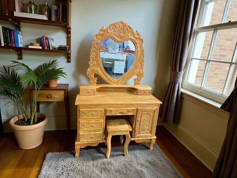 Bàn trang điểm đẳng cấp