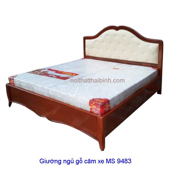 Giường gỗ căm xe giá rẻ