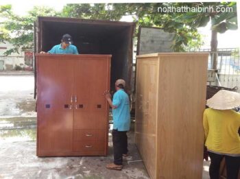 Có nên chọn mua tủ quần áo gỗ ép 3 buồng hay không?