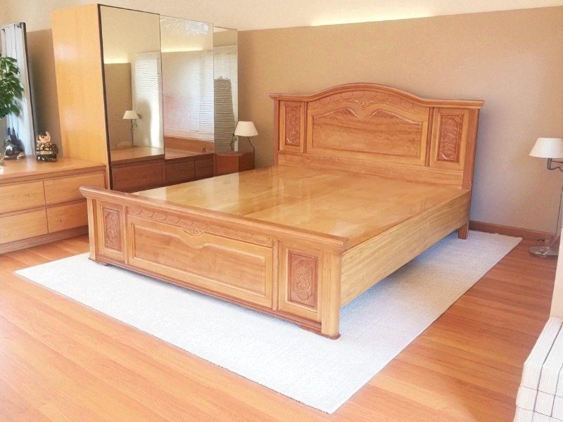 Giường ngủ gỗ tự nhiên