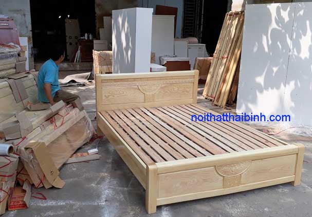 Giường ngủ gỗ sồi tự nhiên bền bỉ giá rẻ mẫu hiện đại