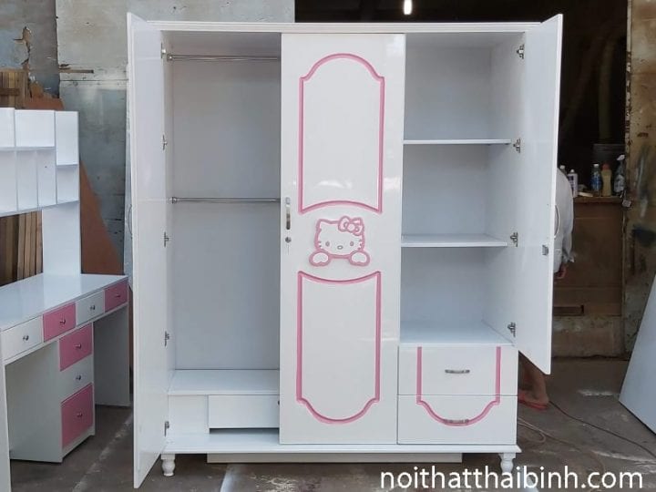 Bộ giường ngủ Hello Kitty gỗ thiết kế đáng yêu