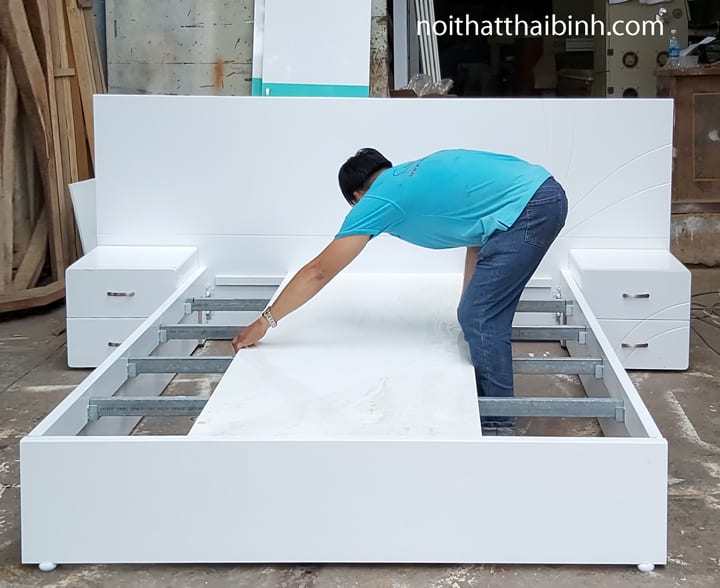 Giường ngủ liền táp MS 9924 Giá bán = 8.500.000 đ 8 Giường ngủ hiện đại liền tủ đầu giường