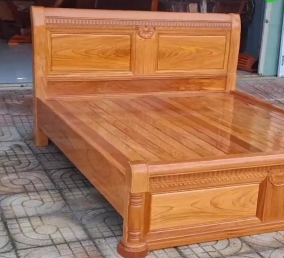 Mua giường gỗ đẹp 2026 có đắt không Giường gỗ tự nhiên vân đẹp cho phòng ngủ hiện đại tối giản