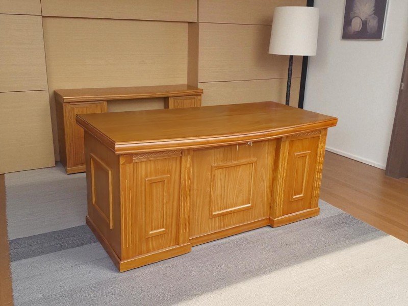 Bàn làm việc gỗ tự nhiên