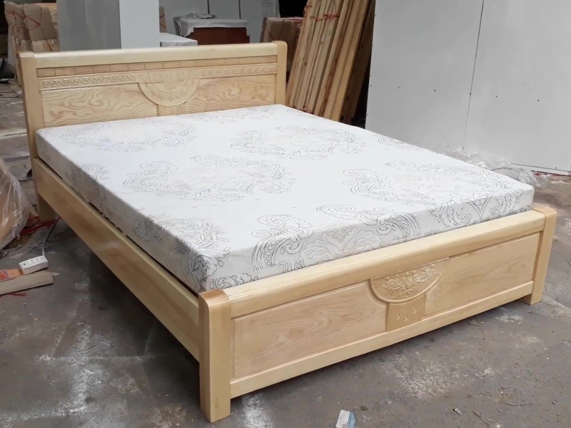 So sánh màu sắc gỗ gõ đỏ và gỗ gụ tự nhiên nguyên khối