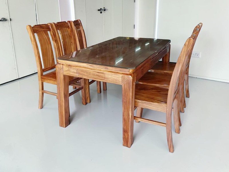 Bí quyết chọn mua bàn ghế cho gia đình