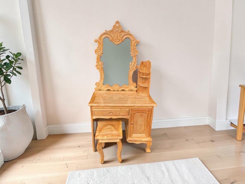 Mua bàn trang điểm phong cách tân cổ điển giá tốt ở TPHCM Bàn Trang Điểm Tân Cổ Điển Gỗ Tự Nhiên