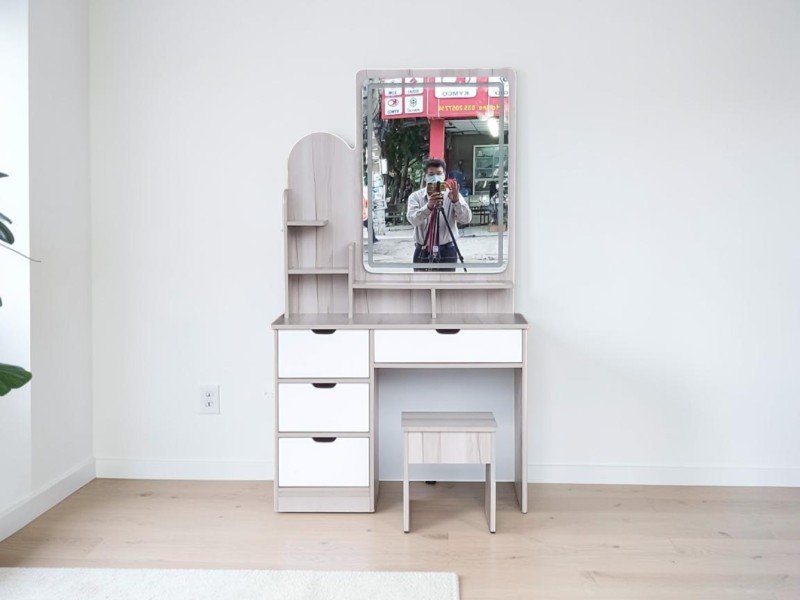 Bàn trang điểm hiện đại gỗ MDF phủ Laminate màu trắng sữa