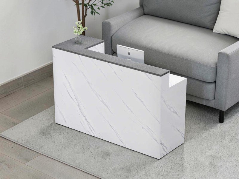Mẫu quầy lễ tân giá rẻ hcm kiểu dáng thẳng chữ I gọn nhẹ