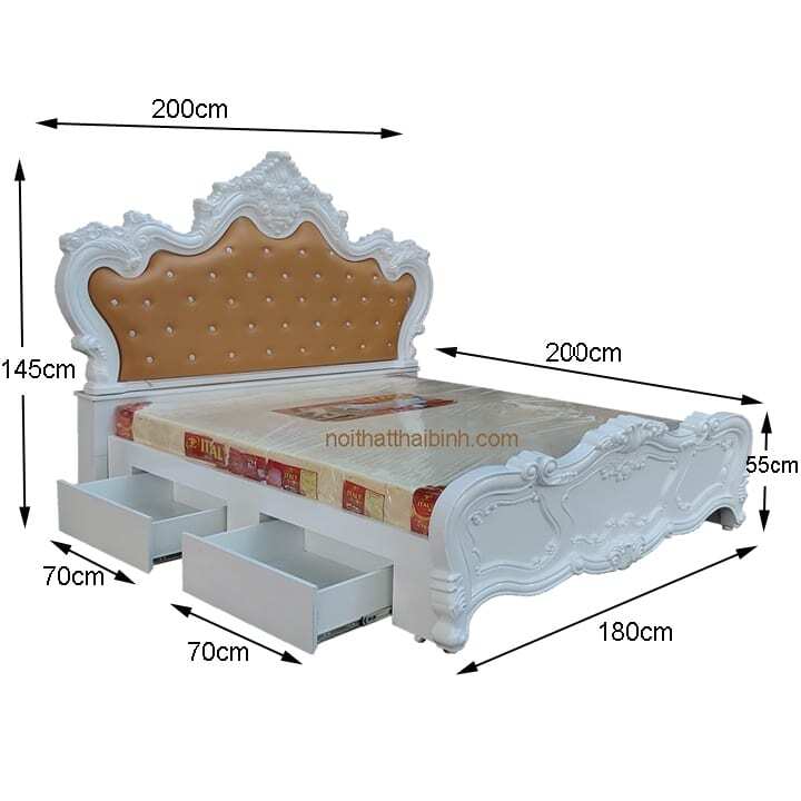 Khám phá giường ngủ cổ điển tại TPHCM, nơi bạn có thể trải nghiệm cảm giác trở về thời kỳ hoàng kim của nước Pháp. Từ những chi tiết chạm trổ đầy tinh tế đến chất liệu độc đáo, bạn sẽ cảm thấy như bước vào một thế giới đầy lãng mạn và sang trọng.
