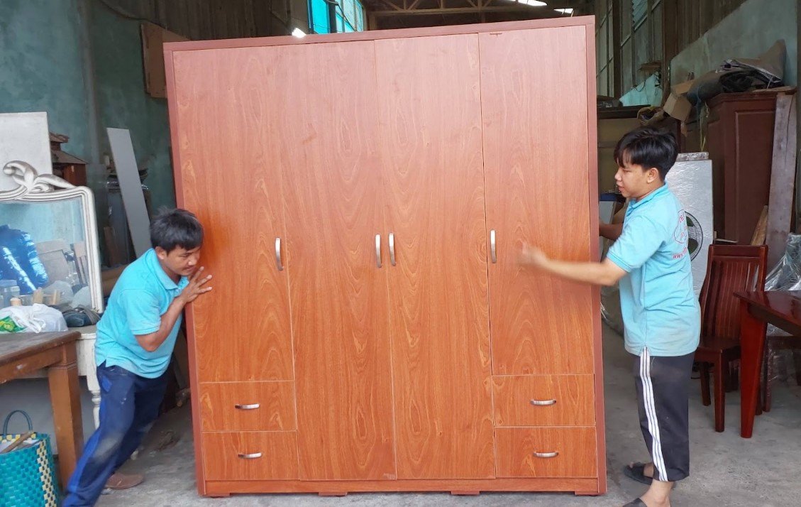 Tủ quần áo phủ melamine | Giá bán = 6.500.000 đ | >>Video Tủ quần áo phủ melamine cửa lùa tiết kiệm diện tích phòng nhỏ