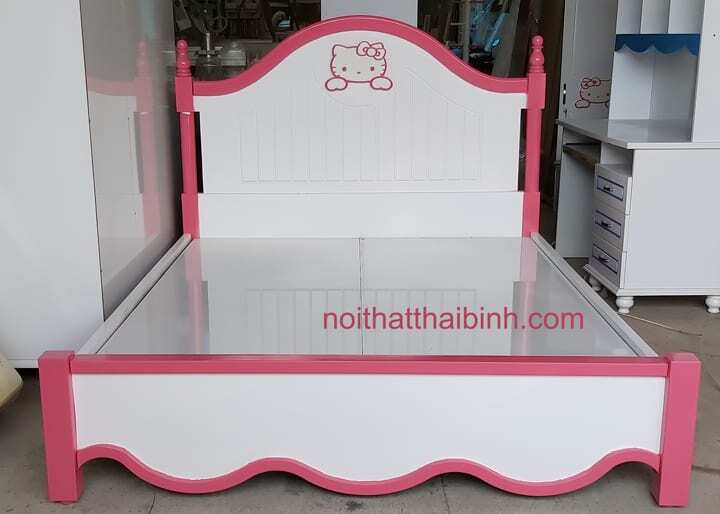 Giường Hello Kitty đẹp màu hồng