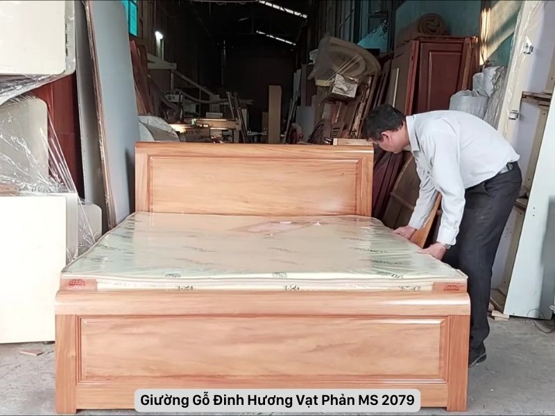 Giường gỗ Đinh Hương vạt phản