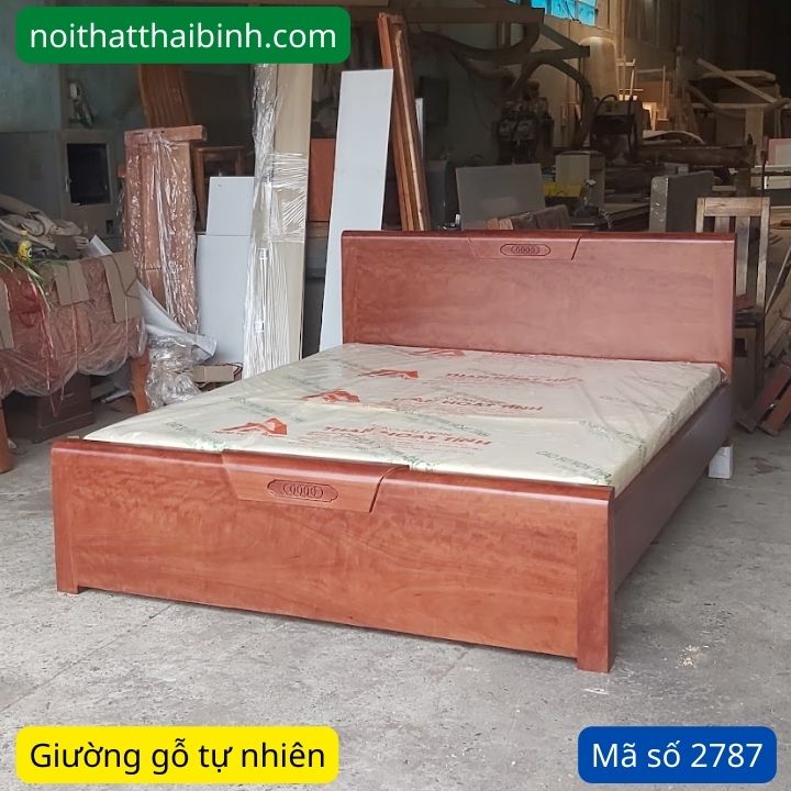 Giường ngủ làm từ gỗ 100%