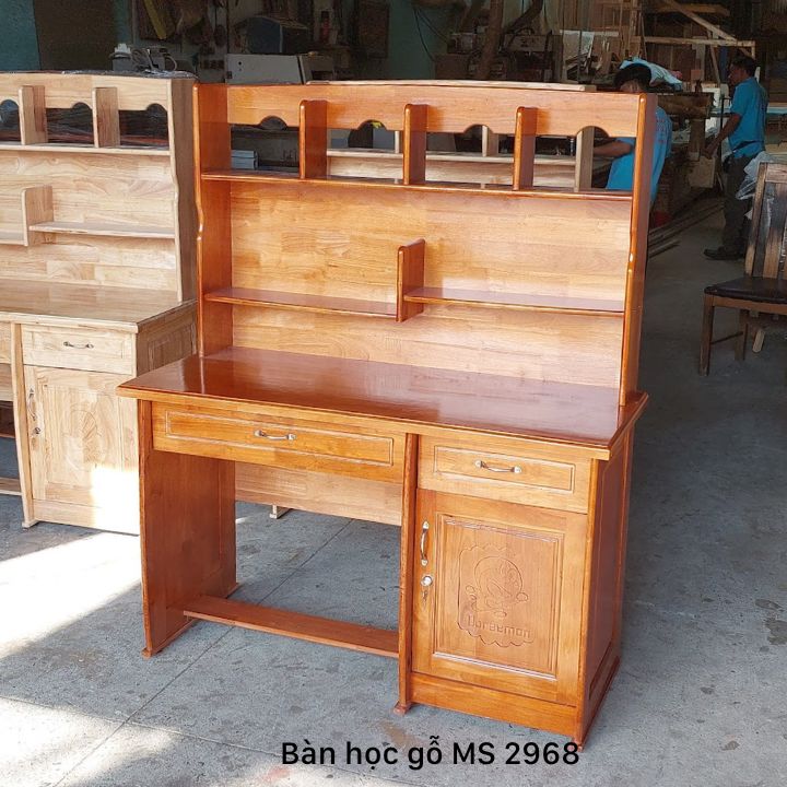 Bàn học bằng gỗ