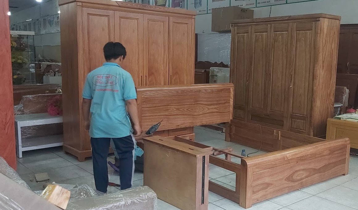 Giường ngủ gỗ tự nhiên