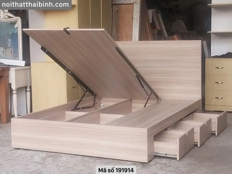 Giường tân cổ điển gỗ công nghiệp