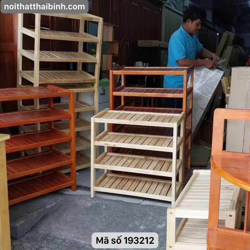 Kệ để giày dép bằng gỗ