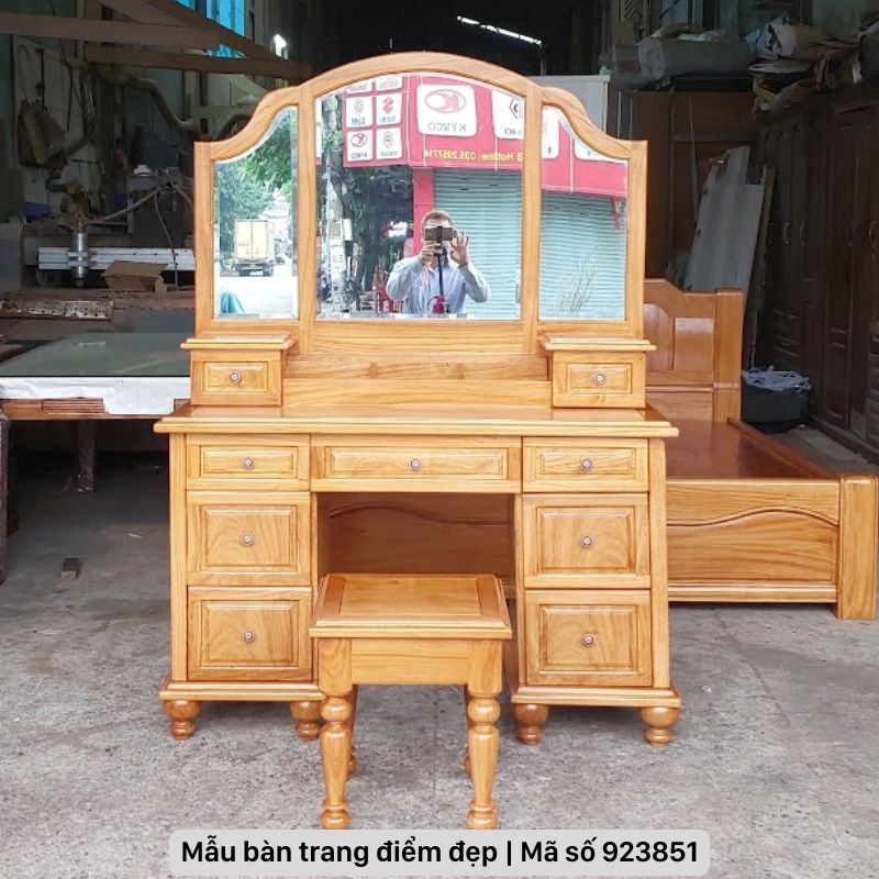 Mẫu bàn trang điểm gỗ tự nhiên