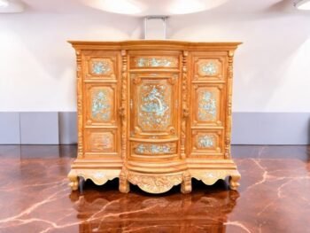 5 mẹo chống mối mọt cho tủ thờ gỗ bền đẹp dài lâu