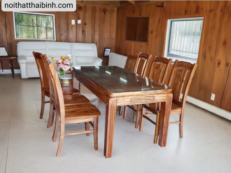 7 lợi ích khi sử dụng bàn ăn gỗ tự nhiên
