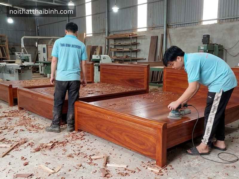10 mẫu giường ngủ tại TPHCM chất lượng đẹp Giường ngủ gỗ tự nhiên tại xưởng mộc TPHCM