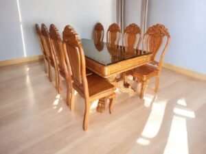 8 kinh nghiệm chọn bàn ăn gỗ phù hợp không gian 31 8 kinh nghiệm chọn bàn ăn gỗ phù hợp không gian