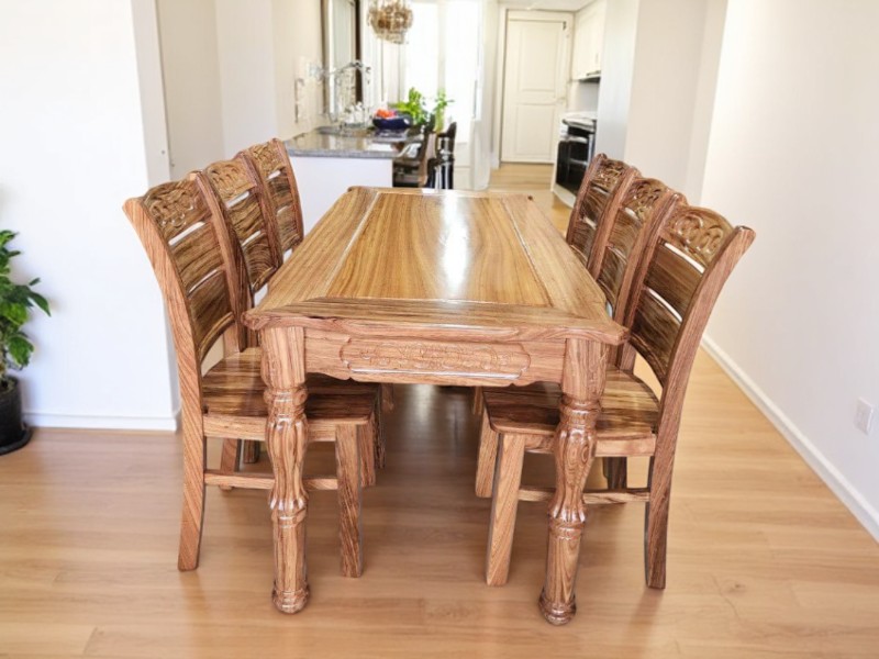 3 Cách Tăng Tuổi Thọ Bàn Ăn Gỗ Hiệu Quả 2 3 Cách Tăng Tuổi Thọ Bàn Ăn Gỗ Hiệu Quả