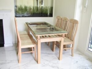 3 Cách Tăng Tuổi Thọ Bàn Ăn Gỗ Hiệu Quả