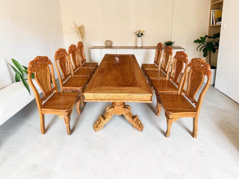 5 lý do nên chọn mua bàn ăn tại quận 7 cho tổ ấm của bạn Bàn ăn tại Quận 7 gỗ gõ đỏ chân sư tử cao cấp sang trọng