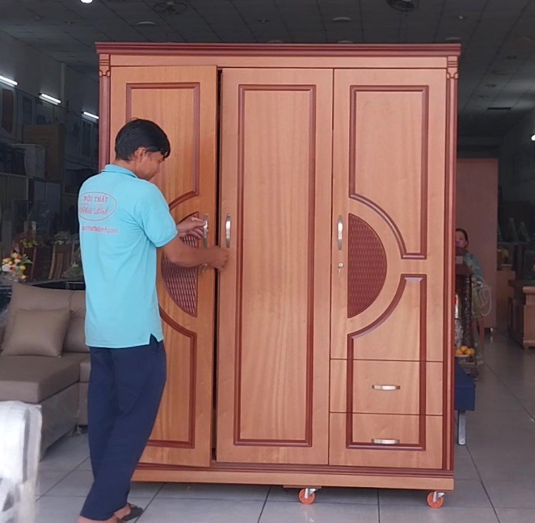 Tủ gỗ tại quận 8 đa dạng mẫu mã và chất lượng Tủ kệ trang trí gỗ kết hợp kính cho phòng khách