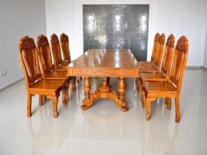 4 mẹo chọn ghế phù hợp với bàn ăn gỗ