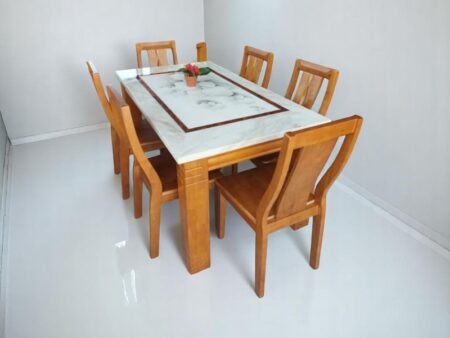 Cách xử lý bàn ăn gỗ bị ố vàng đơn giản