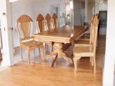 Bàn ăn tại TPHCM kiểu dáng đẹp và chất lượng