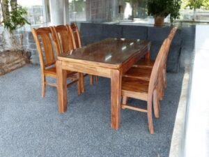 Bàn ghế gỗ óc chó tại TPHCM chất lượng cao