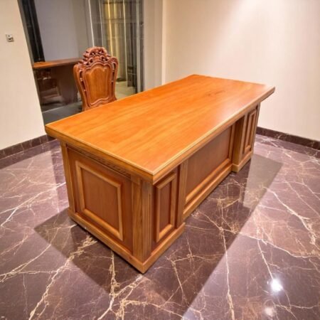 Bàn giám đốc hiện đại