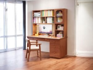 Bàn học trẻ em tại TPHCM đẹp an toàn chắc chắn