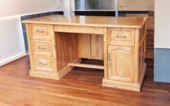 Bàn làm việc giám đốc tại TPHCM đẳng cấp chuyên nghiệp