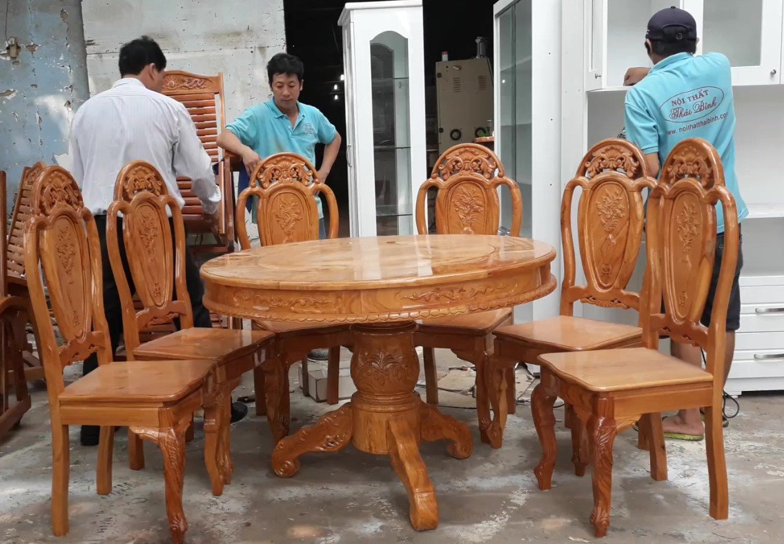 5 lời khuyên mua bàn ăn gỗ tiết kiệm chi phí Cách nhận biết vân gỗ thật khi chọn bàn ăn gỗ cao cấp