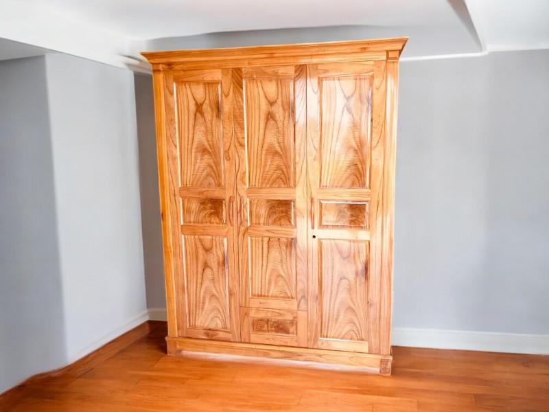 Mẫu tủ quần áo gỗ tự nhiên 4 cánh tại TPHCM đẹp bền 3 Mẫu tủ quần áo gỗ tự nhiên 4 cánh tại TPHCM đẹp bền
