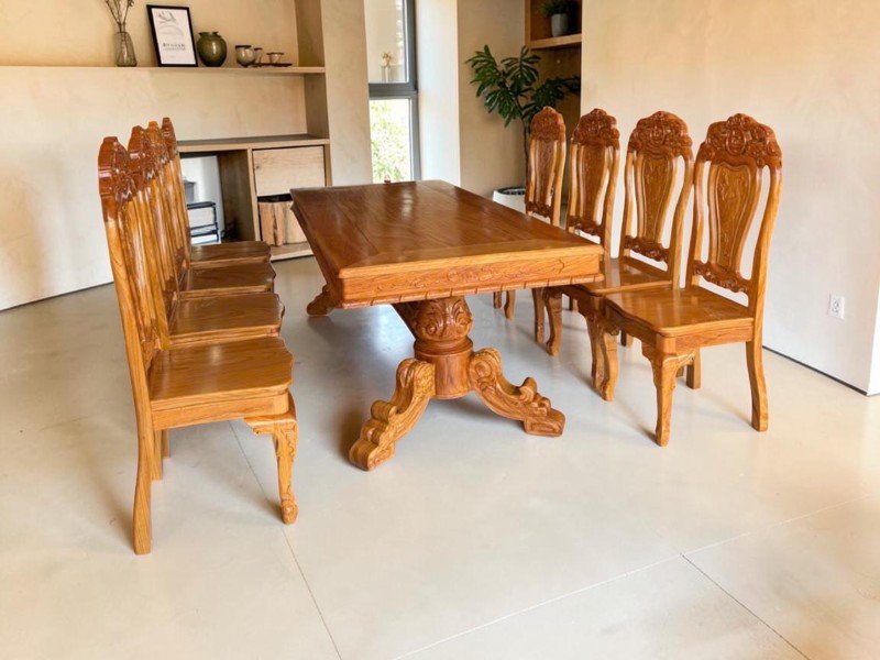 7 lợi ích khi dùng bàn ăn gỗ tự nhiên cho gia đình hiện đại Bàn ăn gỗ căm xe