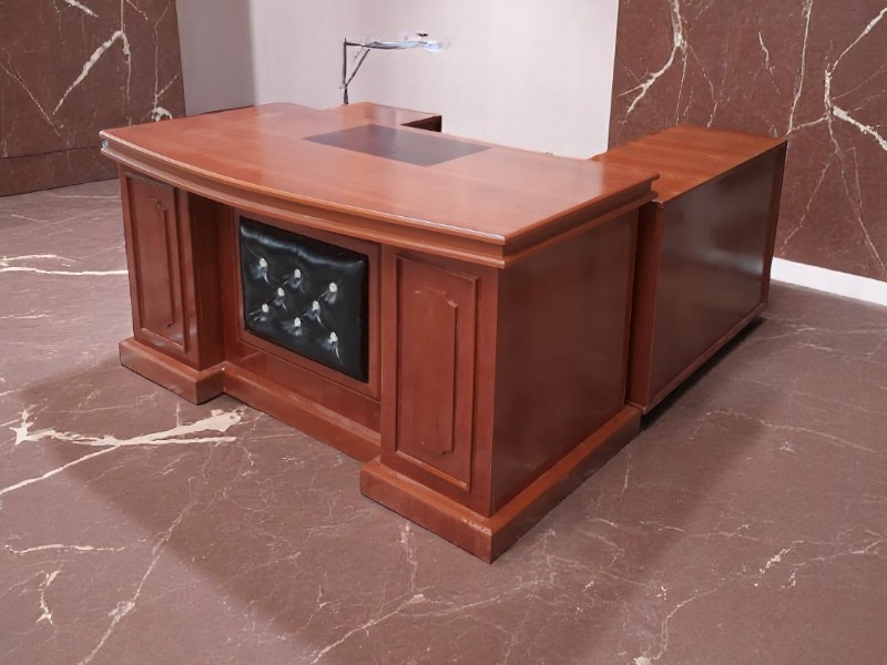 Bàn Gỗ Làm Việc Hiện Đại – Sự Lựa Chọn Hoàn Hảo Cho Văn Phòng 4 Bàn gỗ làm việc hiện đại