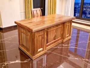 Bàn làm việc đẹp tại Quận 7