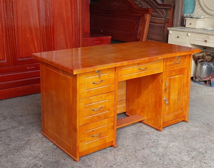 Bàn làm việc đẹp tại Quận 7 sang trọng tinh tế Bàn làm việc gỗ gõ đỏ