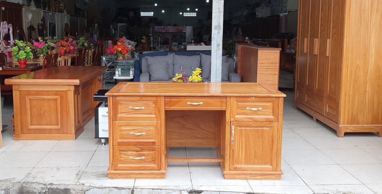 Bàn Làm Việc Tại Quận 1: Tư Vấn Chọn Mua Từ Thợ Mộc 15 Năm Bàn văn phòng Quận 1