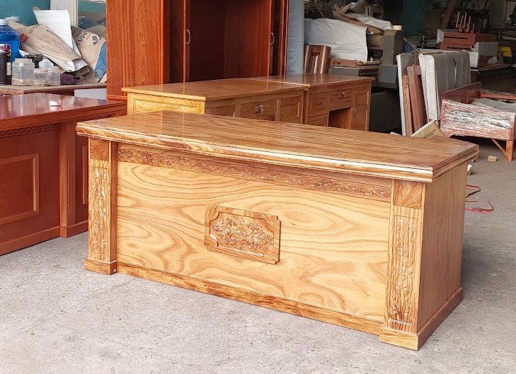 Bàn làm việc giá tốt phù hợp cho sinh viên và nhân viên